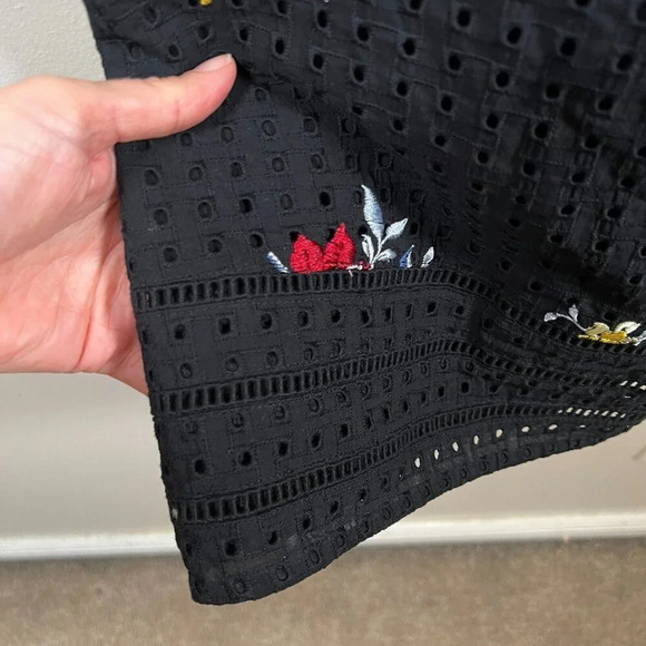 Ann Taylor Eyelet Floral Sheath Dress Size 6 Black Work Office Career Church - Picture 6 of 10